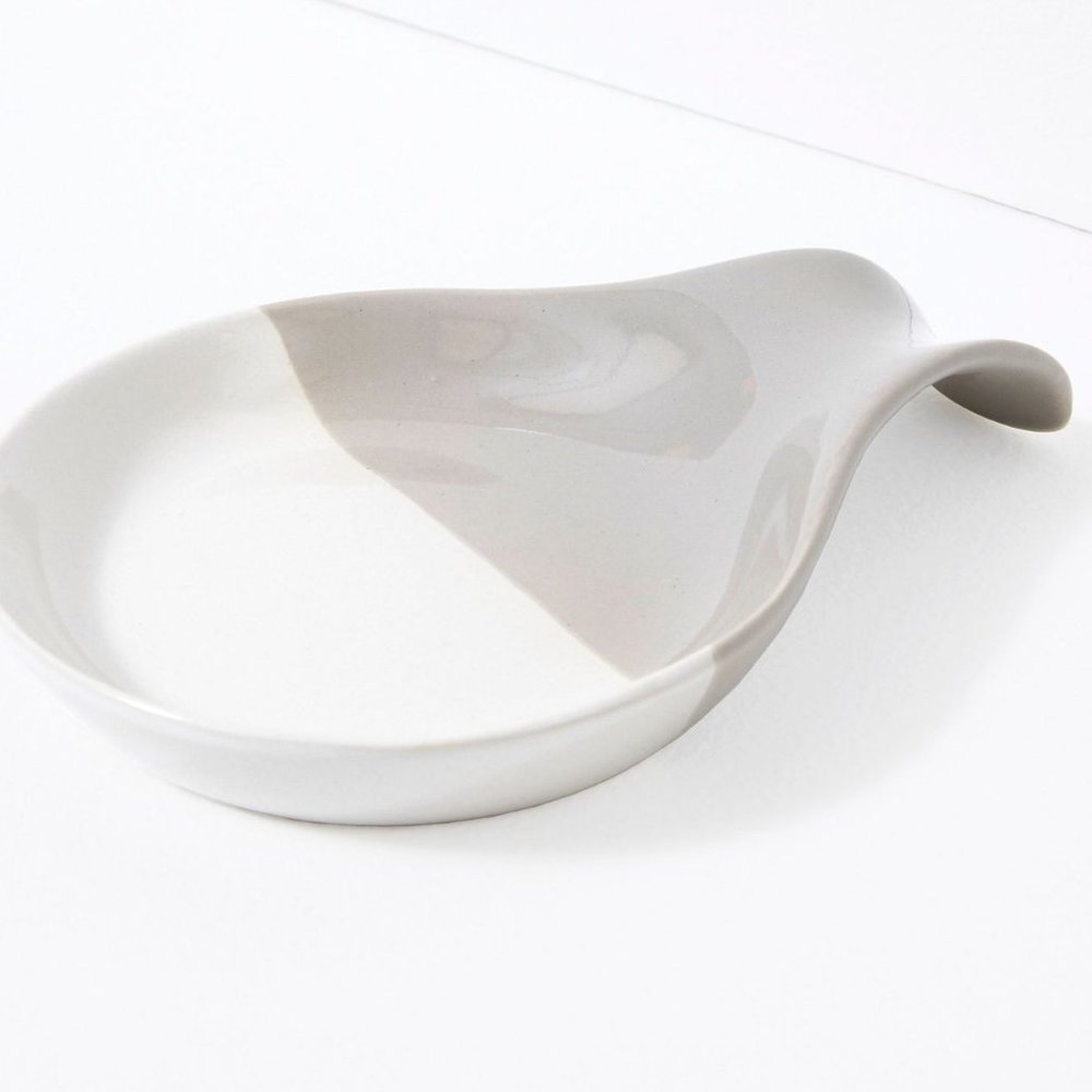 Favor Spoon Rest in Gray and White Monochrome Dip